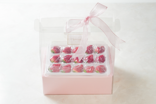 春限定｜桃の香いちごギフト（15粒）
