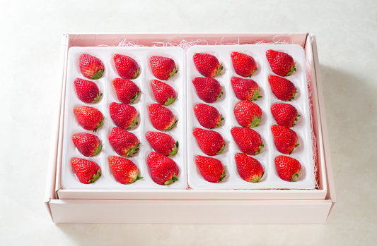 春限定｜桃の香いちごギフト（30粒）